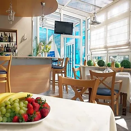 Apartahotel Elpak 3*