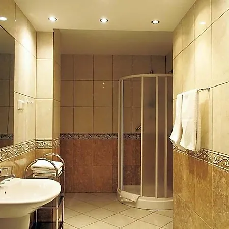 Elpak Apartahotel