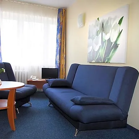 Elpak Apartahotel 3*